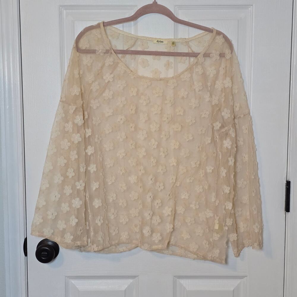 Dylan Cream Floral Appliqué Sheer Blouse Women’s M Boho Romantic Lightweight Top